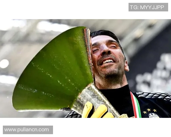 意大利足球界的矮个子传奇如何在绿茵场上书写辉煌人生